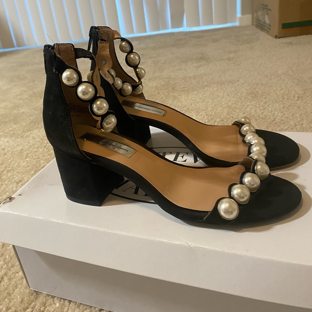 I.N.C international concept strap sandals
